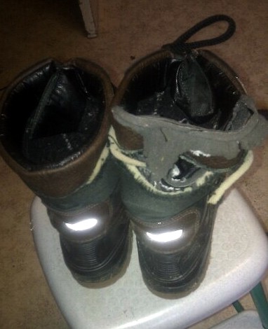 Vinterkängor av imponerande kvalitet som fortfarande är (nästan) hela och 100% vattentäta efter 3 år!